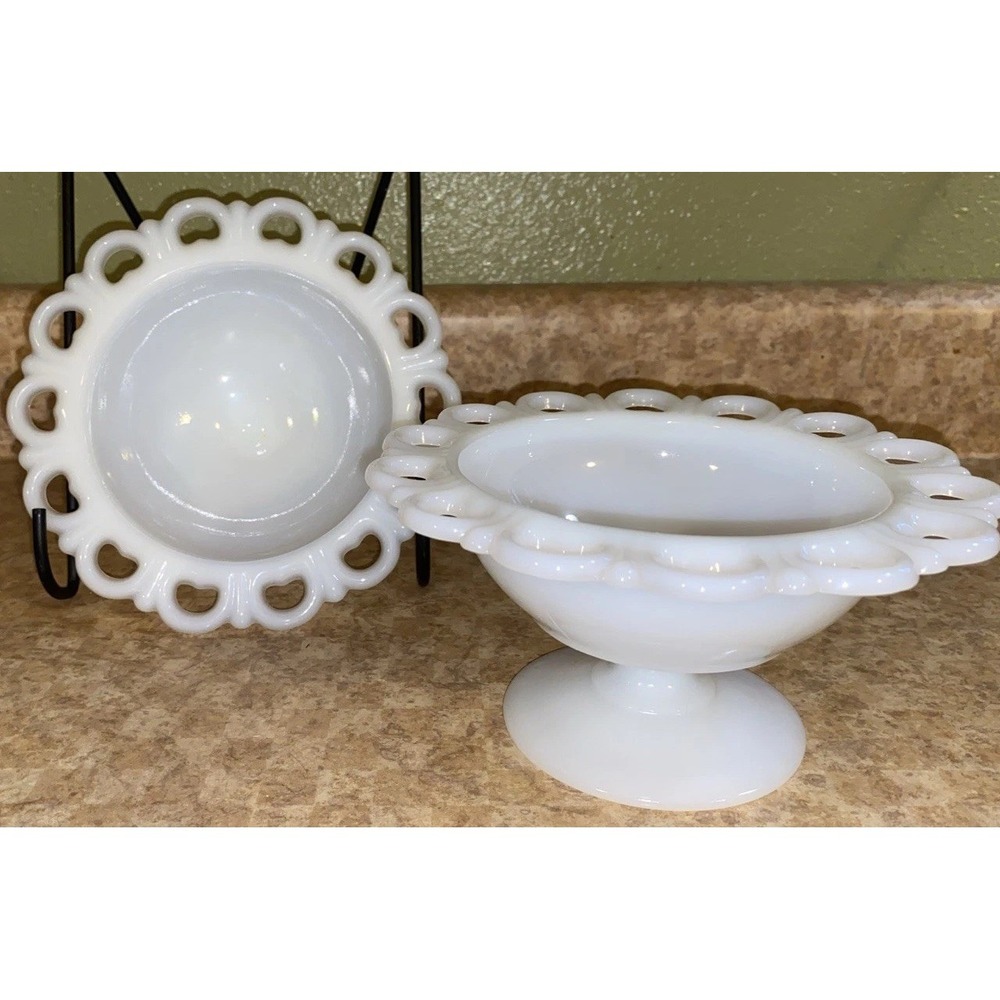 2 VTG Westmoreland Old Colonial Milk Glass 7" Open Lace Edge Bowls Set Serving